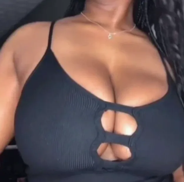 Dilara, 25