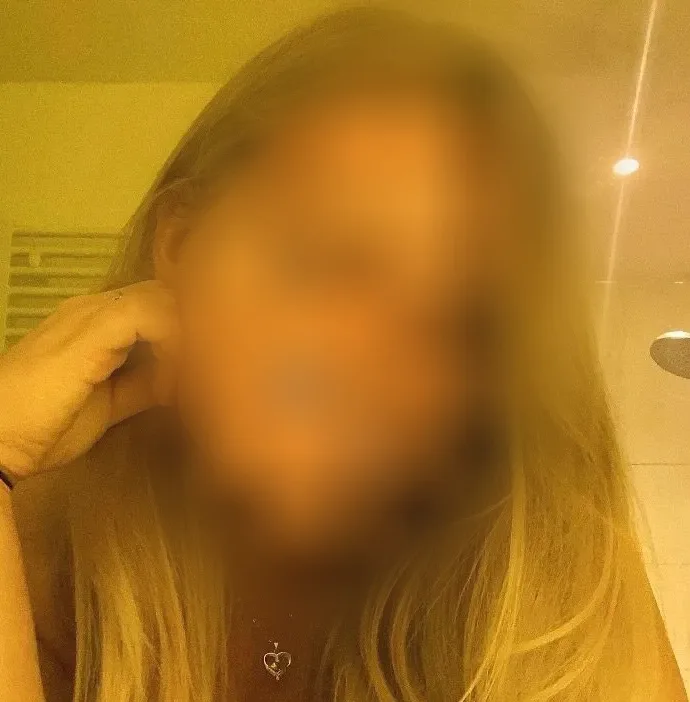 Pia, 30