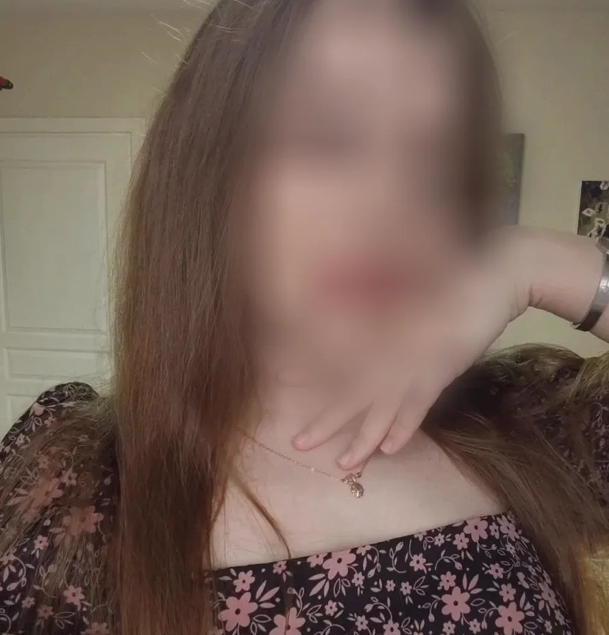 Tanja, 24