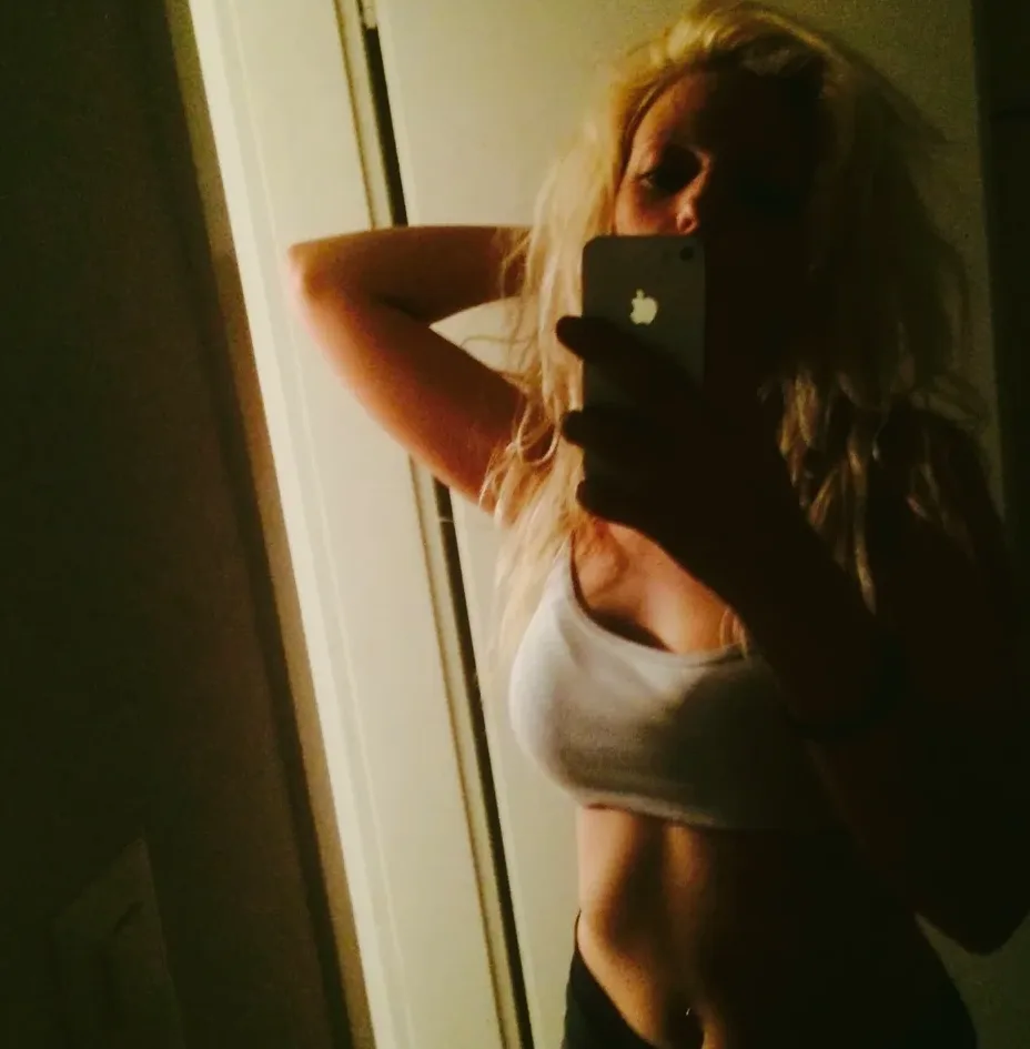 Thea, 33